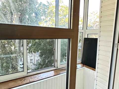 квартира за адресою Старопортофранківська вул. (Комсомольська), 105