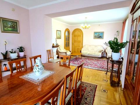 дом по адресу Квитневая ул., 4