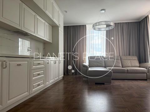квартира за адресою Дніпровська набережна вул., 18-А