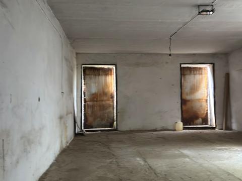 коммерческая по адресу Максима Кривоноса ул., 15А