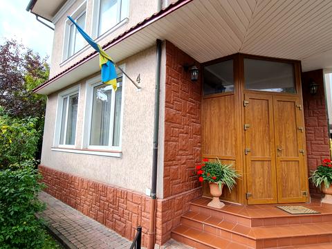 дом по адресу Квитневая ул., 4