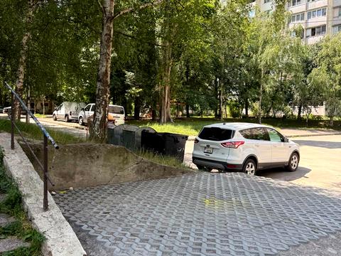 комерційна за адресою Європейського Союзу просп. (Правди), 37-Б
