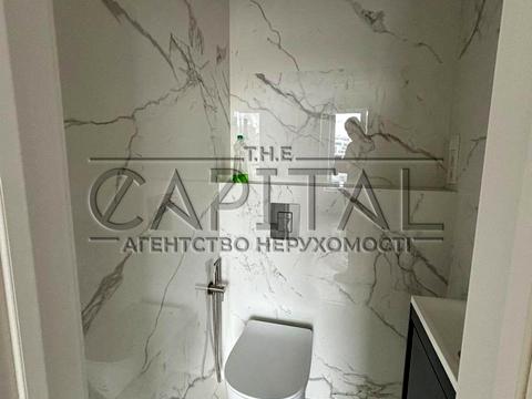 квартира за адресою Дніпровська набережна вул., 17-К