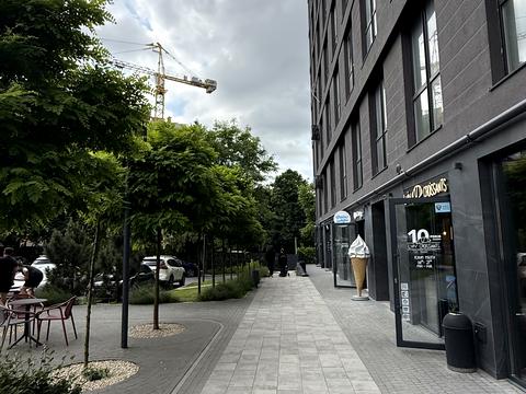 комерційна за адресою Пасічна вул., 84а, к.1