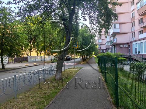 комерційна за адресою Януша Корчака вул. (Баумана), 25