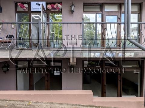 комерційна за адресою Вознесенський узвіз (Смирнова-Ласточкіна), 23 А