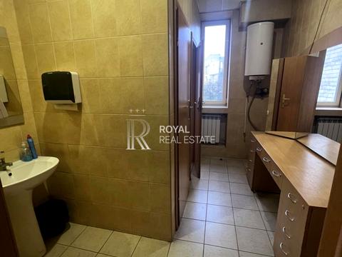 коммерческая по адресу Николая Михновского бульв. (Дружбы народов), 38