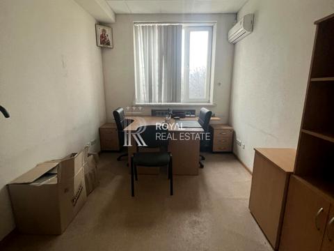 коммерческая по адресу Николая Михновского бульв. (Дружбы народов), 38