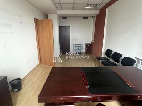 коммерческая по адресу Николая Михновского бульв. (Дружбы народов), 38