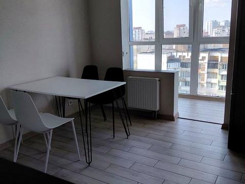 квартира за адресою Вишняківська вул., 4