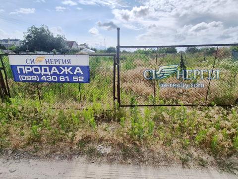 ділянка за адресою Захисників України