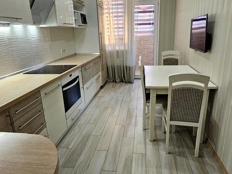квартира по адресу Драгоманова ул., 2