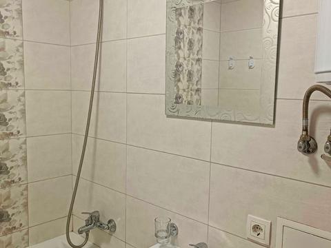 квартира по адресу Вавиловых ул., 13-А
