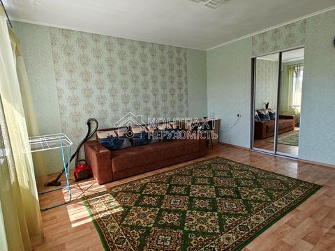 квартира за адресою майдан Захисників України пл., 1