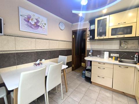 квартира за адресою Героїв просп., 4