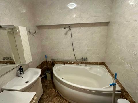 квартира за адресою Гетьмана Петра Дорошенка вул. (Жовтнева), 65