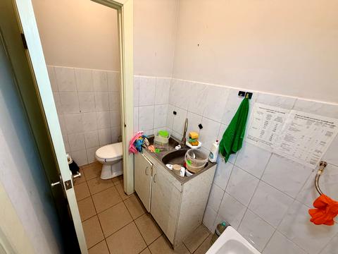 комерційна за адресою Кривий Ріг, Артилеристів вул., 7