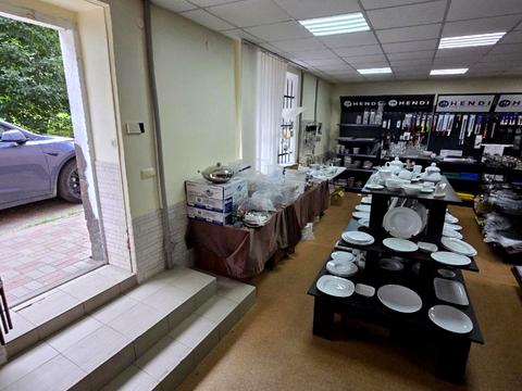 комерційна за адресою Керченська вул., 15
