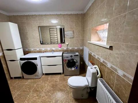 будинок за адресою с. Старі Кодаки, Зарічна, 72