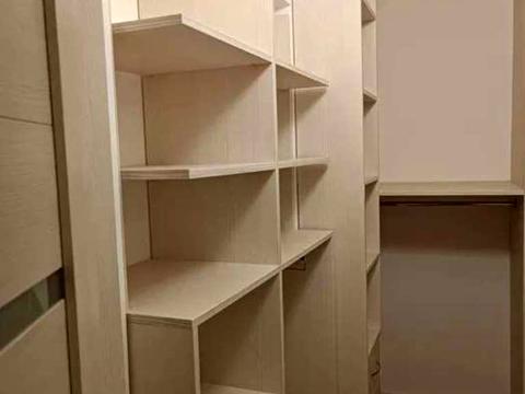 квартира за адресою Вавилових вул., 18