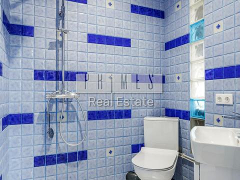 комерційна за адресою Риболовецька вул., 2