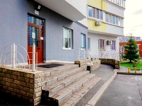 квартира по адресу Драгоманова ул., 6/1