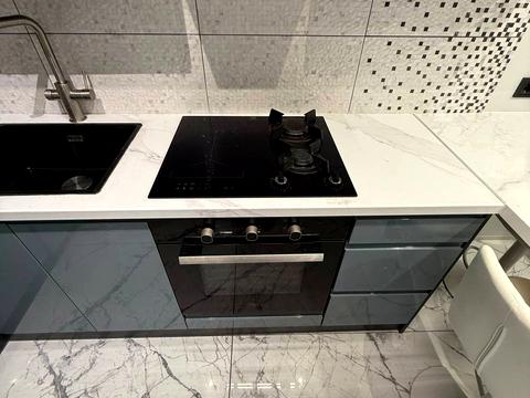 квартира по адресу Угорская ул., 12