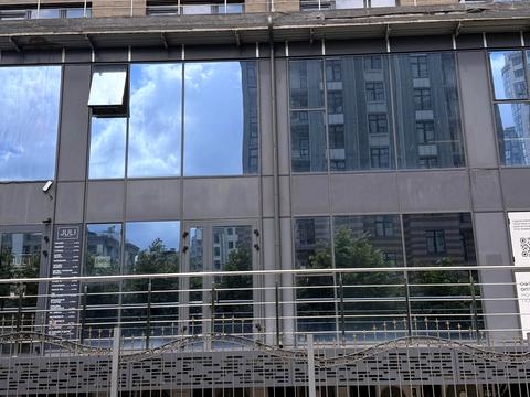 комерційна за адресою Андрія Верхогляда вул. (Михайла Драгомирова), 14-А