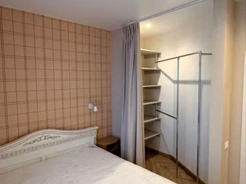 квартира за адресою Краснова вул., 1-В
