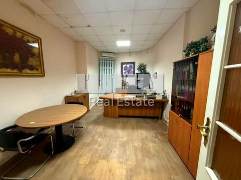 коммерческая по адресу Лютеранская ул., 4