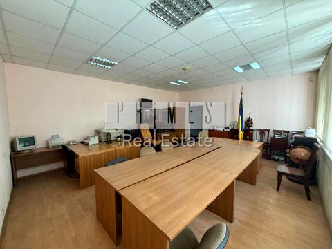 коммерческая по адресу Лютеранская ул., 4