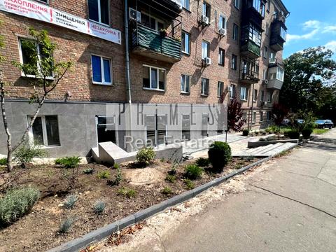 комерційна за адресою Джона Маккейна вул. (Івана Кудрі), 28/25
