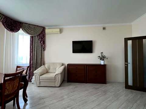 квартира за адресою Хантадзе вул., 4
