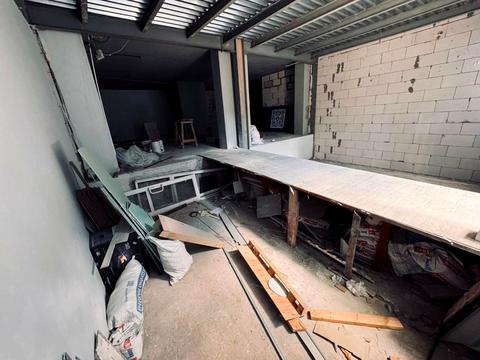 комерційна за адресою Андрія Верхогляда вул. (Михайла Драгомирова), 14-А