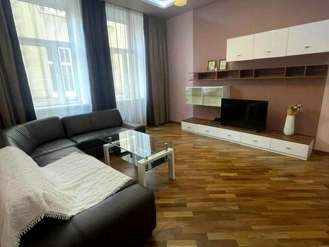 квартира по адресу Ференца Листа ул., 7