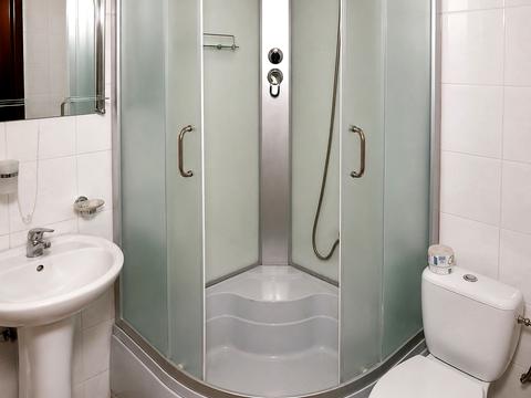комерційна за адресою полонина драгобрат, 36