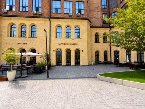 комерційна за адресою Князів Острозьких вул. (Московська), 8