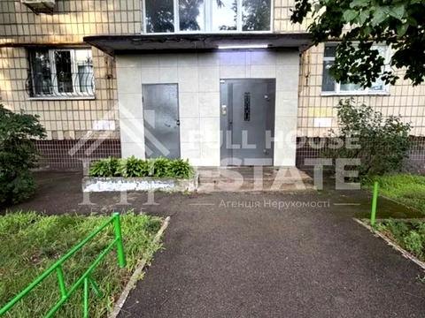 квартира за адресою Братиславська вул., 24