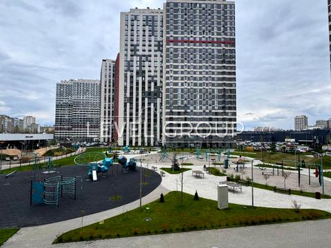квартира по адресу Олександра Олеся ул., 8/17