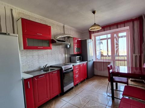 квартира за адресою Космічна вул., 124
