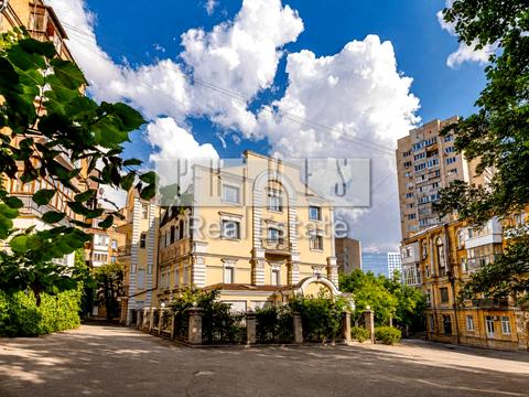 комерційна за адресою Саксаганського вул., 67