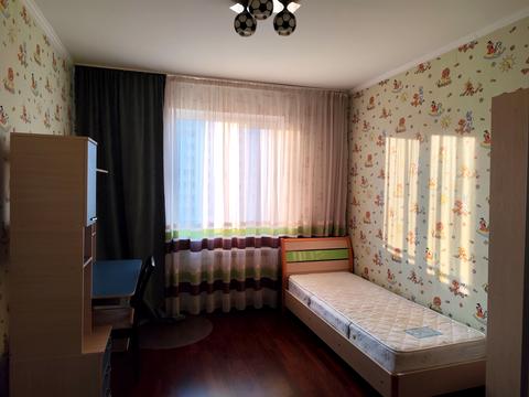 квартира за адресою Анни Ахматової вул., 16-В
