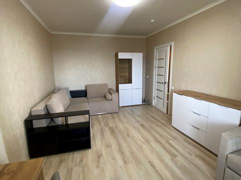 квартира за адресою Науки просп., 60-А