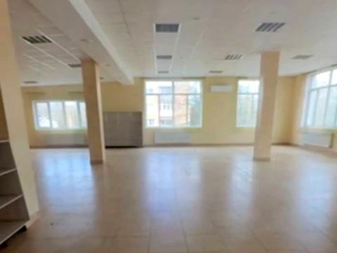 комерційна за адресою Відродження просп., 27а