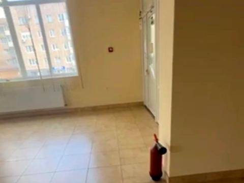 комерційна за адресою Відродження просп., 27а