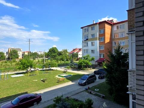 квартира за адресою Пустомити, Відродження вул., 1