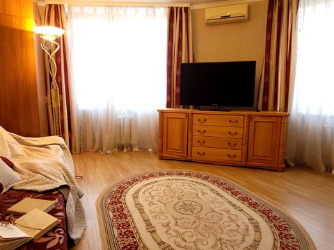 квартира по адресу Олены Пчилки ул., 2