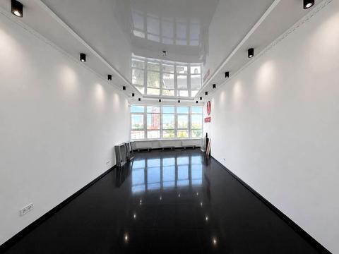 комерційна за адресою Кловський узвіз, 7a