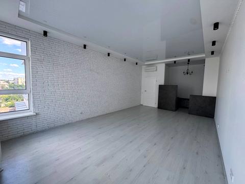 комерційна за адресою Кловський узвіз, 7a