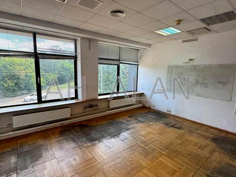 комерційна за адресою Лук'янівська вул., 1